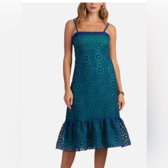 Trina Turk Dresses & Skirts - Trina Turk Aziza Printed Midi Dress